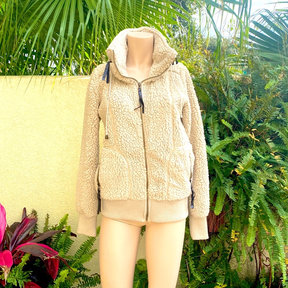 LAST CHANCE! Jack by BB Dakota Fluffy Jacket